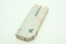 Load image into Gallery viewer, Japanese natural whetstones Umajiyama Renge Suita Sakura