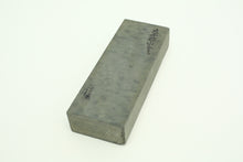 Load image into Gallery viewer, Japanese natural whetstones Ohira Karasu Suita OKS1
