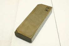 Load image into Gallery viewer, Japanese natural whetstones Ozuku OZU1
