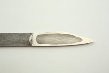 Load image into Gallery viewer, Kiridashi Damascus Koretsu 25mm Right Hand
