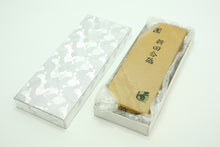 Load image into Gallery viewer, Japanese natural whetstones Shinden Kiita
