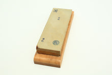 Load image into Gallery viewer, Japanese natural whetstones Ozaki Suita Koppa OZAK1
