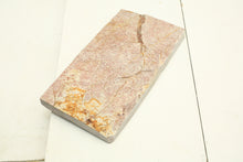 Load image into Gallery viewer, Japanese natural whetstones Hideriyama Renge Suita &quot;Dessert plate&quot;
